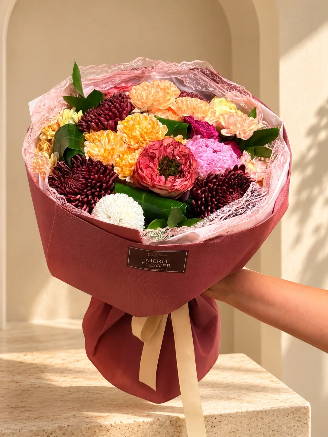 Terra Bloom – Şakayık ve Ekvator Güllü Özel Tasarım Buket