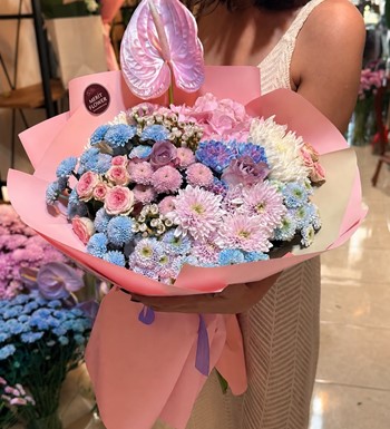 premium çiçek buketi, lüks çiçek buketi, antoryumlu buket