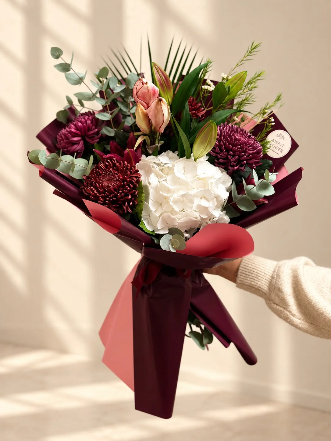 Burgundy Bloom - Amarlylis Lilyum ve Ortanca Buketi