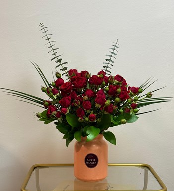 ankara çiçek siparişi, kırmızı güller vazoda