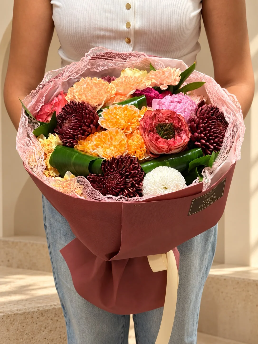 Terra Bloom – Şakayık ve Ekvator Güllü Özel Tasarım Buket