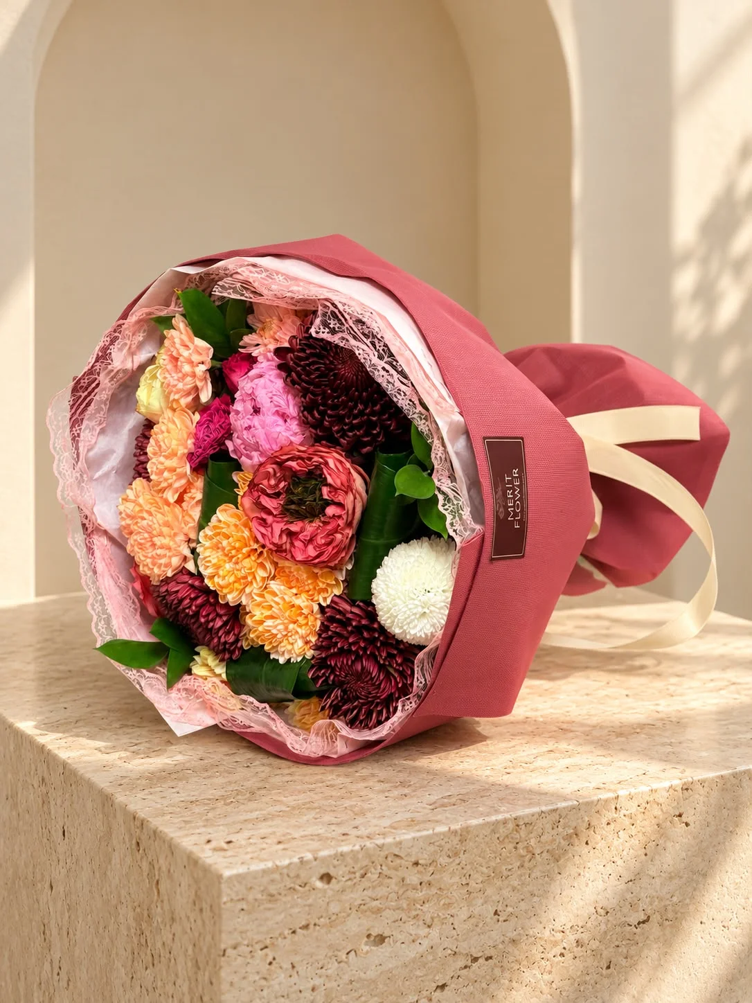 Terra Bloom – Şakayık ve Ekvator Güllü Özel Tasarım Buket